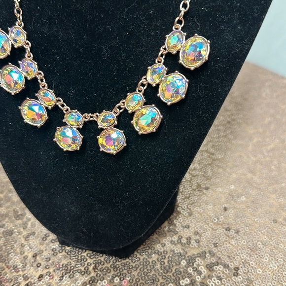 Iridescent necklace - Picture 3 of 4